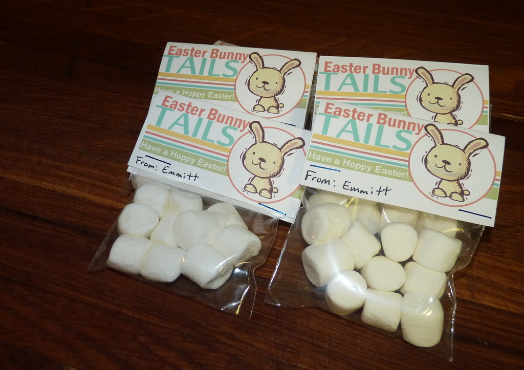 Easter bunny tail treats